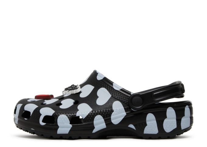 Awake NY x Classic Clog « La maison est là où se trouve le cœur – Noir »