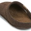Chaussons Crocs Classic Casual unisexes marron 203600-23B