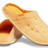 Chaussons unisexes Crocs Classic Casual Thick Stay Warm, jaunes, 203600-838 Chaussons unisexes Crocs Classic Casual Thick Stay Warm, jaunes, 203600-838