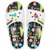 Claquettes/chaussons de plage et de piscine Crocs (femmes) Coca Cola x années 90 207216-94S