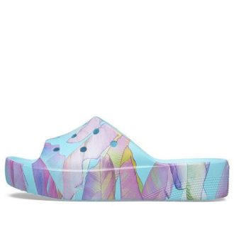 Claquettes Crocs Classic à plateforme et imprimé palmier (femmes) « Bleu multicolore » 208607-4NQ