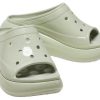 Claquettes Crocs (femmes) Crush High Shine « Vert clair » 209648-3VS