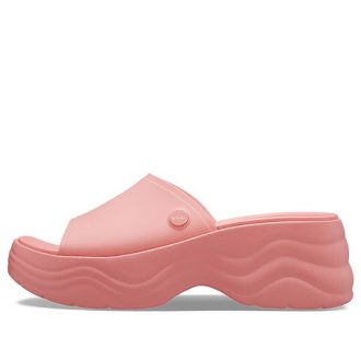 Claquettes Crocs Skyline (femmes) « Goyave » 208182-6UI