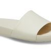 Claquettes Splash Crocs (femmes) « Beige » 208361-2Y2