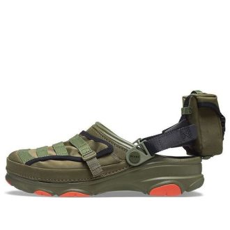 Crocs BEAMS x Classic, sabots militaires tout-terrain « Vert armée » 207448-309