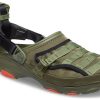 Crocs BEAMS x Classic, sabots militaires tout-terrain « Vert armée » 207448-309