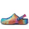 Crocs Classic Clog Tie Dye, chaussures unisexes, bleu foncé, 207329-95T