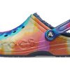 Crocs Classic Clog Tie Dye, chaussures unisexes, bleu foncé, 207329-95T
