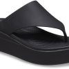 Crocs (Femme) Brooklyn Flip « Noir » 208727-001