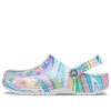 Crocs (Femme) Classic Out of this World II Clog « Multicolore » 206868-928