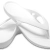 Crocs (Femme) Kadee 2 Flip « Blanc » 202492-100