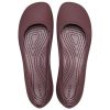 Crocs (femmes) Brooklyn Flats « Cerise foncée » 209384-6WD