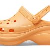 Crocs (Femmes) Sabots classiques Rétro Crocs Semelle épaisse Orange Petites sandales baleines 206302-801 Crocs (Femmes) Sabots classiques Rétro Crocs Semelle épaisse Orange Petites sandales baleines 206302-801