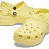 Crocs (femmes) Sabots classiques Sandales de sport « Jaune » 206750-7HD
