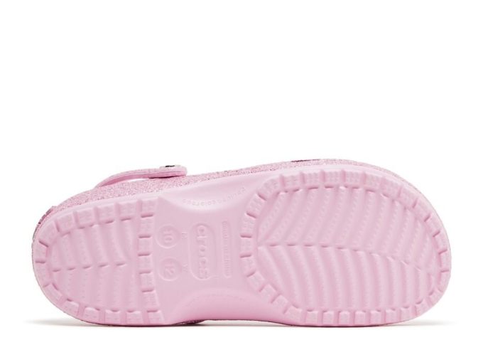 Mean Girls x Classic Clog « Le mercredi, on porte du rose »