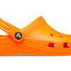 Sabot classique Crocs (GS) « Orange » 206991-83A
