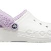 Sabot Crocs Classic Baya doublé à brides pelucheuses « Blanc Lila » 206633-577