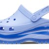 Sabot Crocs Classic Mega Crush (femmes) « Moon Jelly » 207988-5Q6