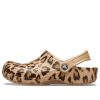 Sabot imprimé Crocs Classic « Léopard doré » 205838-98R