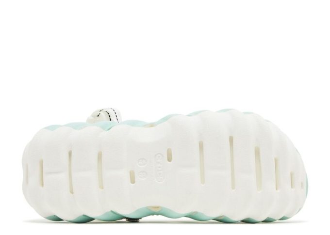 Sabot Kanghyuk x Echo « Blanc Bleu » Sabot Kanghyuk x Echo « Blanc Bleu »