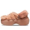 Sabot matelassé Crocs Stomp (femmes) « Orange » 208938-2CC