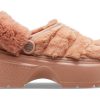 Sabot matelassé Crocs Stomp (femmes) « Orange » 208938-2CC