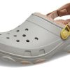 Sabot tout-terrain doublé Crocs « Gris marron » 207936-1LM