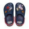 Sabots classiques Crocs (GS) Jujutsu Kaisen « Bleu Rouge » 208807-410