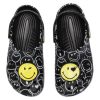 Sabots classiques Crocs Smiley World (femmes) « Noir, blanc, jaune » 873137