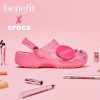 Sabots classiques Crocs x Benefit « Rose » 207550-669