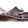 Sabots classiques Crocs x HERSHEY&rsquo;S « Chocolat » 209315-040