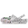 Sabots classiques Crocs x Steven Harrington « Quickstrike – Blanc et noir » 208145-103