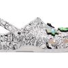 Sabots classiques Crocs x Steven Harrington « Quickstrike – Blanc et noir » 208145-103