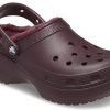 Sabots classiques à plateforme doublés Crocs (femmes) « Cerise foncée » 207938-6WD