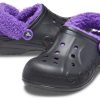 Sabots Crocs Baya doublés à brides duveteuses « Noir/Violet » 20663309V