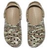 Sabots Crocs Classic imprimés camouflage « Marron » 894825