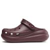 Sabots Crocs Classic Mega Crush « Cerise foncée » 207521-6WD