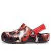 Sabots Crocs (GS) Classic Bleach Dye « Rouge, blanc, noir » 207404-063