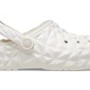 Sabots géométriques doublés Crocs Classic « Blanc » 210069-100