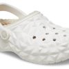 Sabots géométriques doublés Crocs Classic « Blanc » 210069-100