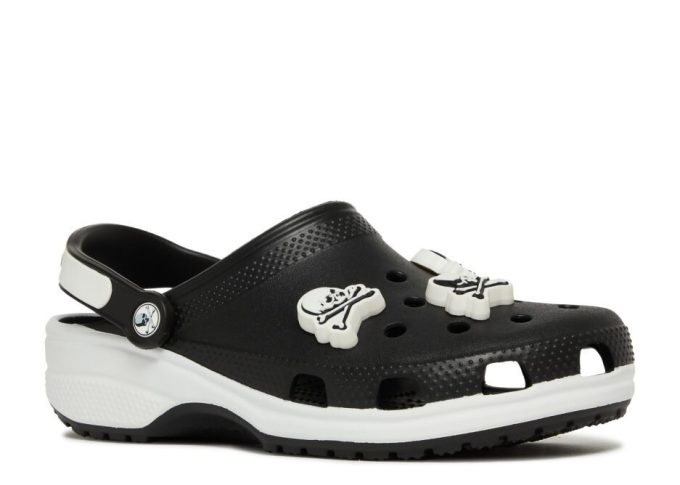 Sabots Mastermind Japan x Classic « Noir et Blanc » Sabots Mastermind Japan x Classic « Noir et Blanc »