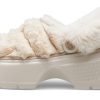 Sabots matelassés Crocs Stomp (femmes) « Stucco » 208938-160