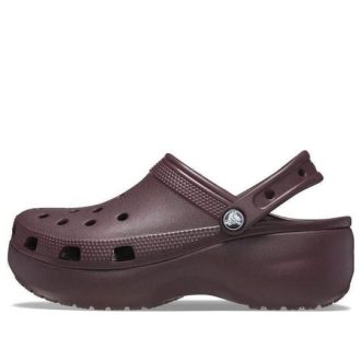 Sabots à plateforme classiques Crocs (femmes) « Cerise foncée » 206750-6WD
