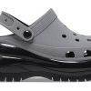 Sabots réfléchissants Crocs Mega Crush « Gris Noir » 209172-1LP