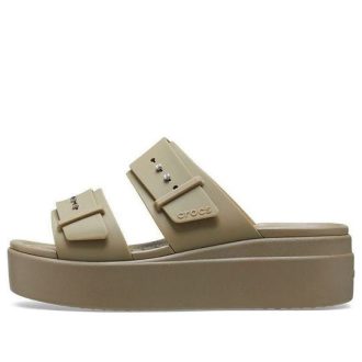 Sandale compensée basse Crocs Brooklyn (femmes) « Beige » 207431-260