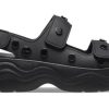 Sandales cloutées Crocs Skyline (femmes) « Noir » 209025-001