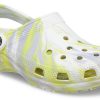 Sandales Crocs Classic Clog Marble Beach Sports unisexes, blanc et gris, 206867-1FJ