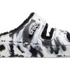 Sandales Crocs Classic Cozzzy marbrées « Noir et blanc » 207907