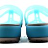 Sandales Crocs (femmes) bleu glacier « Blue Gold » 204939-4CW