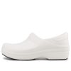 Sandales Crocs (femmes) Cozy à semelle épaisse blanches 204045-100 Sandales Crocs (femmes) Cozy à semelle épaisse blanches 204045-100